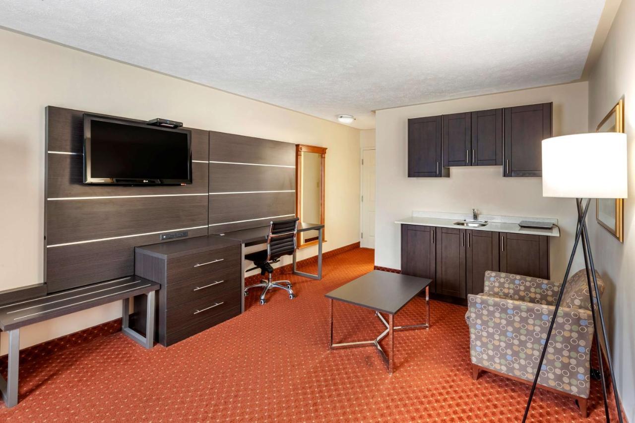 Surestay Plus Hotel By Best Western Kincardine Esterno foto