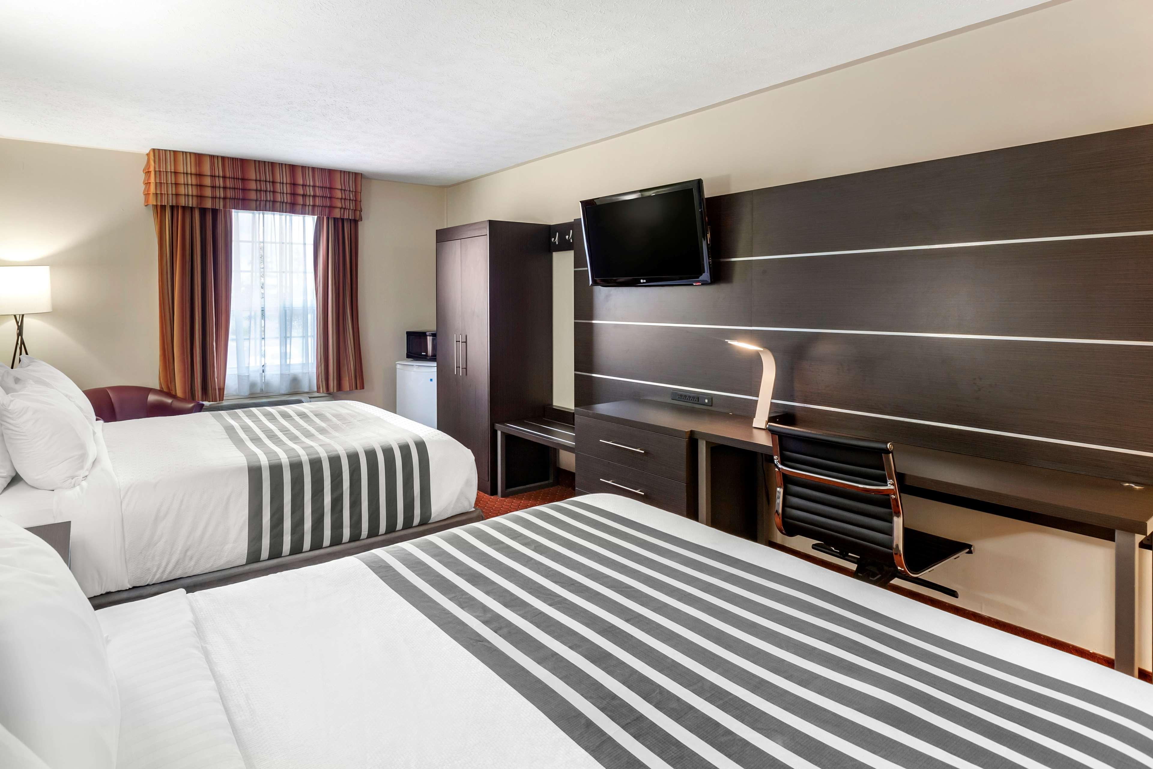Surestay Plus Hotel By Best Western Kincardine Esterno foto