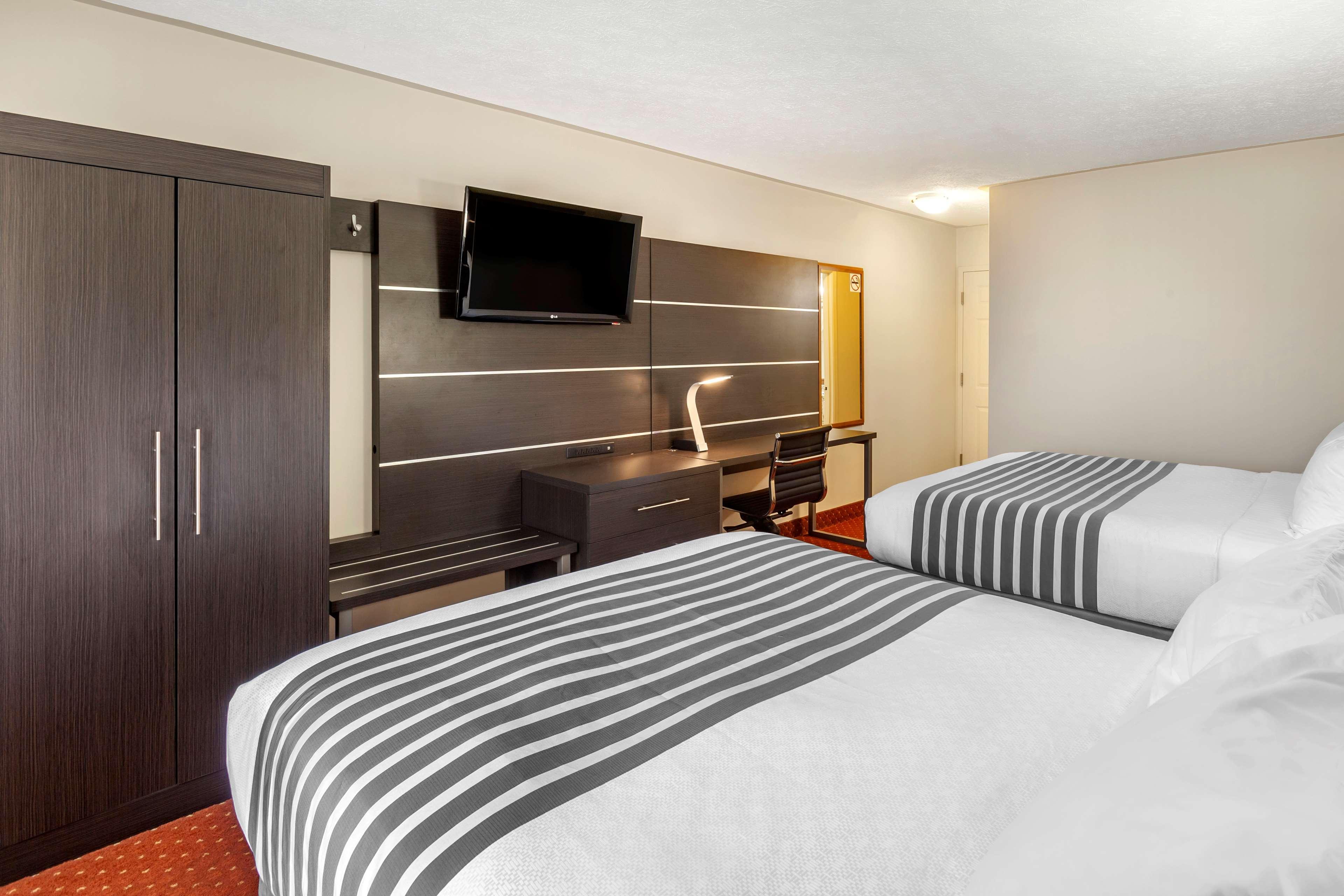 Surestay Plus Hotel By Best Western Kincardine Esterno foto