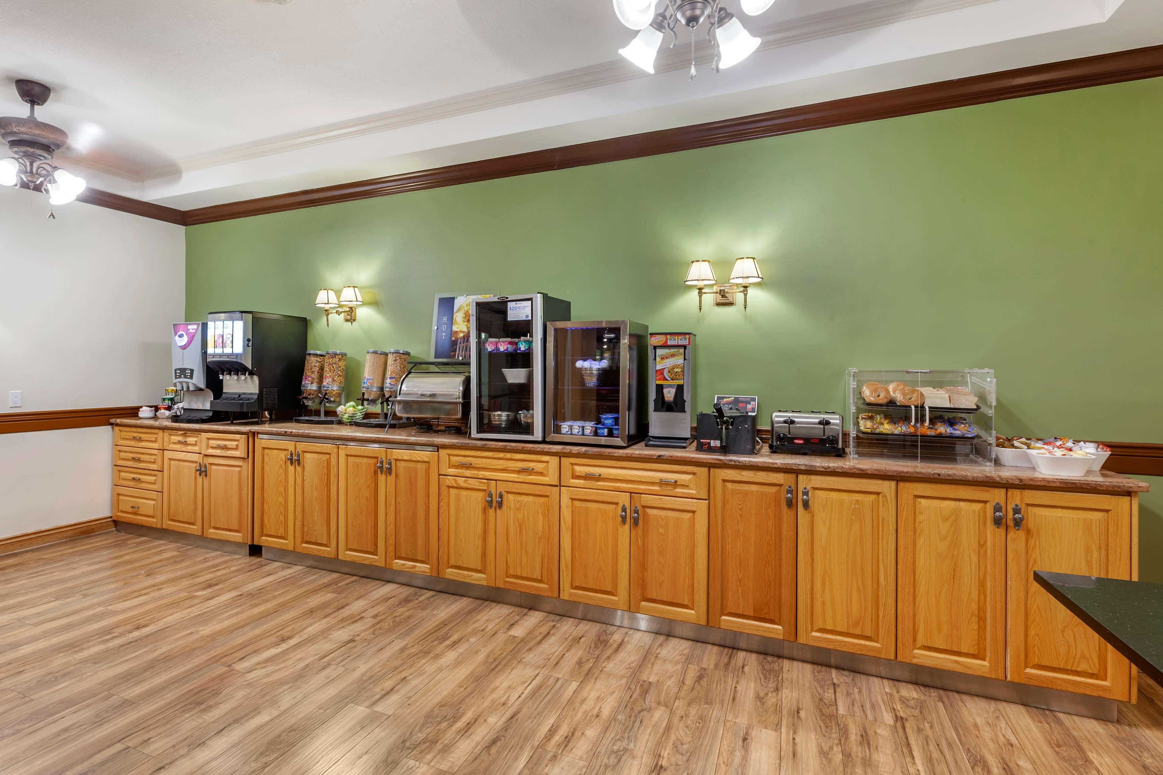 Surestay Plus Hotel By Best Western Kincardine Esterno foto